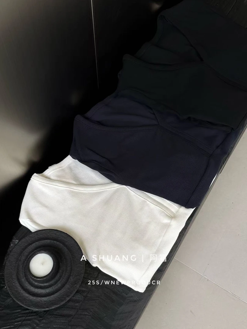 静奢风女短款显瘦时尚T恤常规型内搭修身型长袖V领