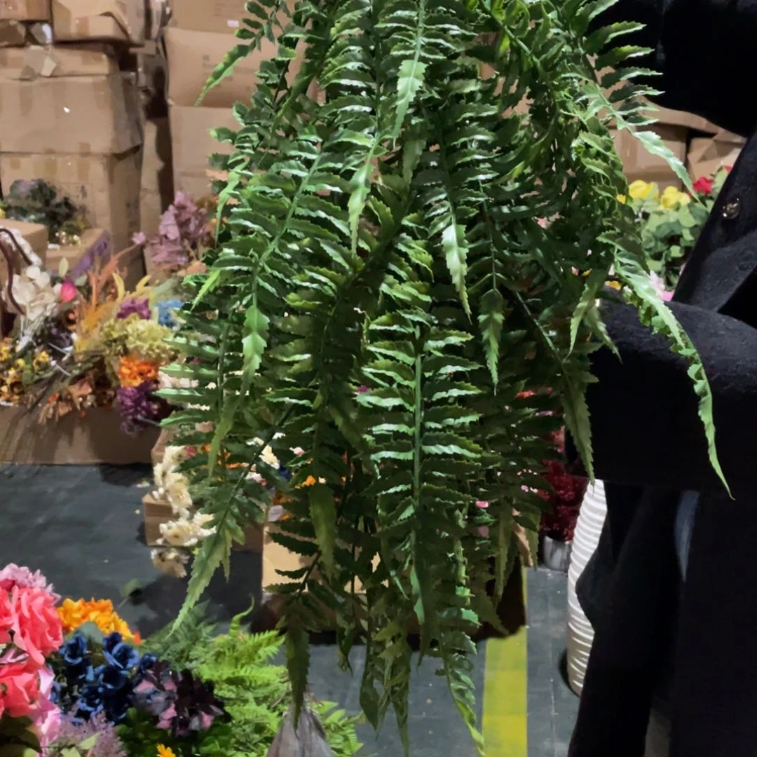 明**修陶瓷花瓶，部分微瑕