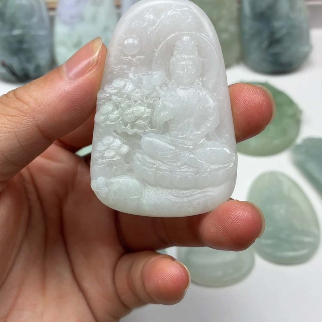 未镶嵌定制翡翠山水观音