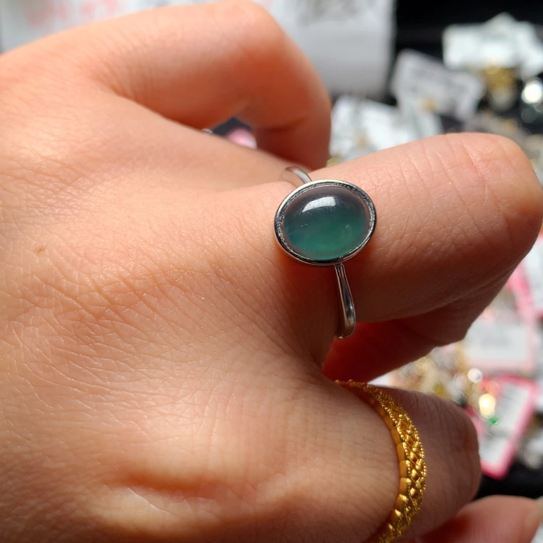 翡翠戒指银S925镶嵌天然翡翠戒指