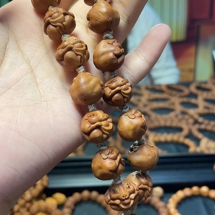 手串/手链橄榄核龙纹