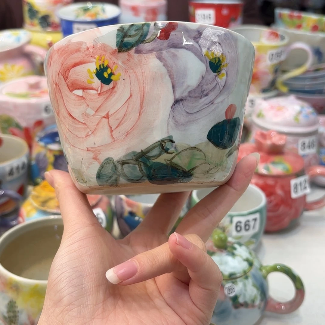 瓷片兔兔好可爱呀打