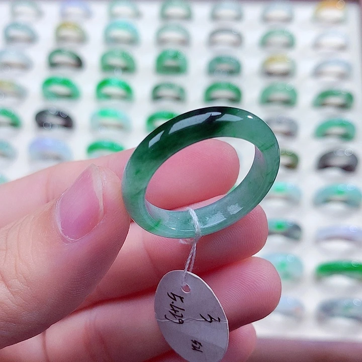 翡翠未镶嵌戒指32号