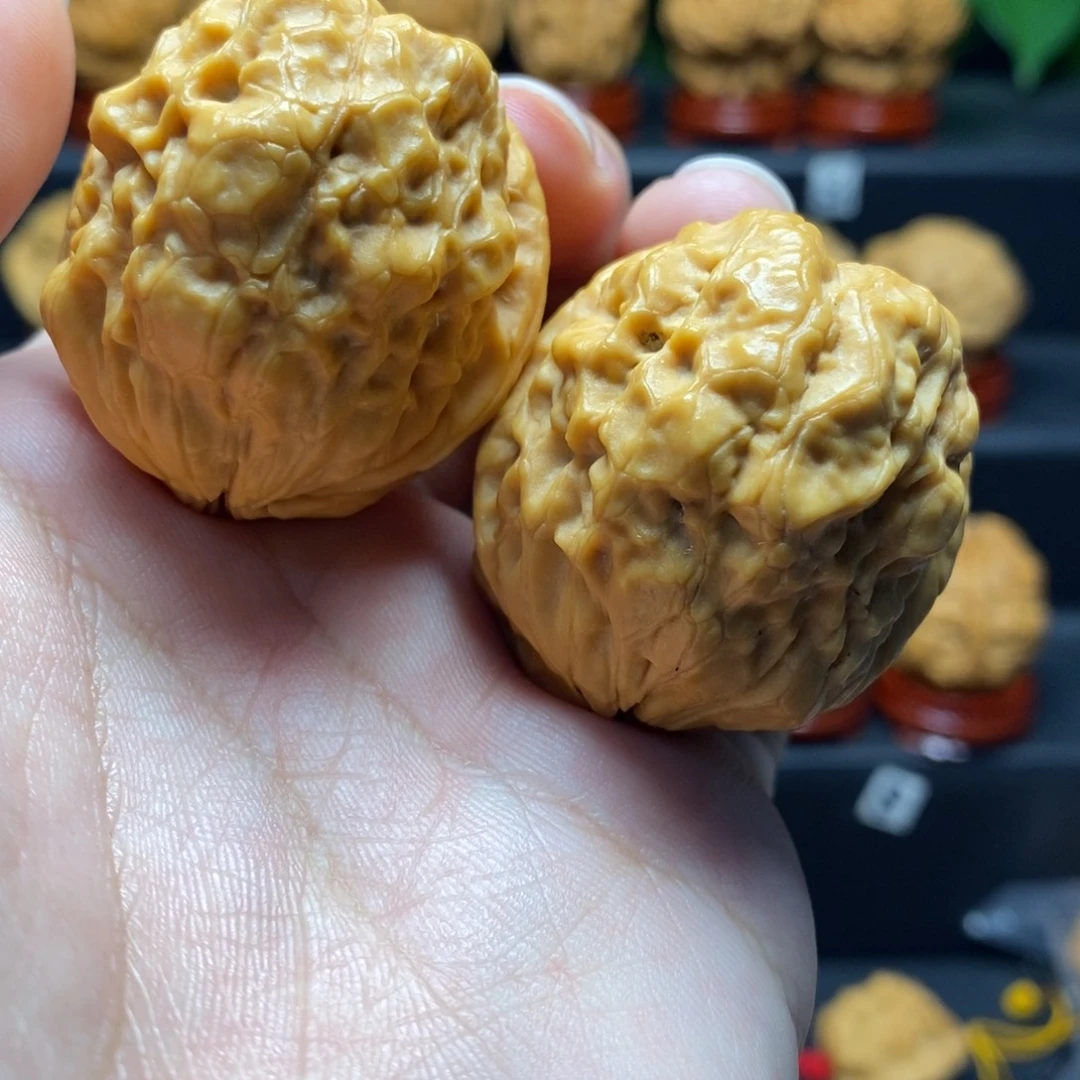 把件文玩核桃40水晶疙瘩包