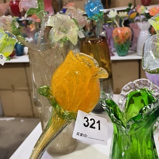 琉璃花瓶高48厘米宽6厘米