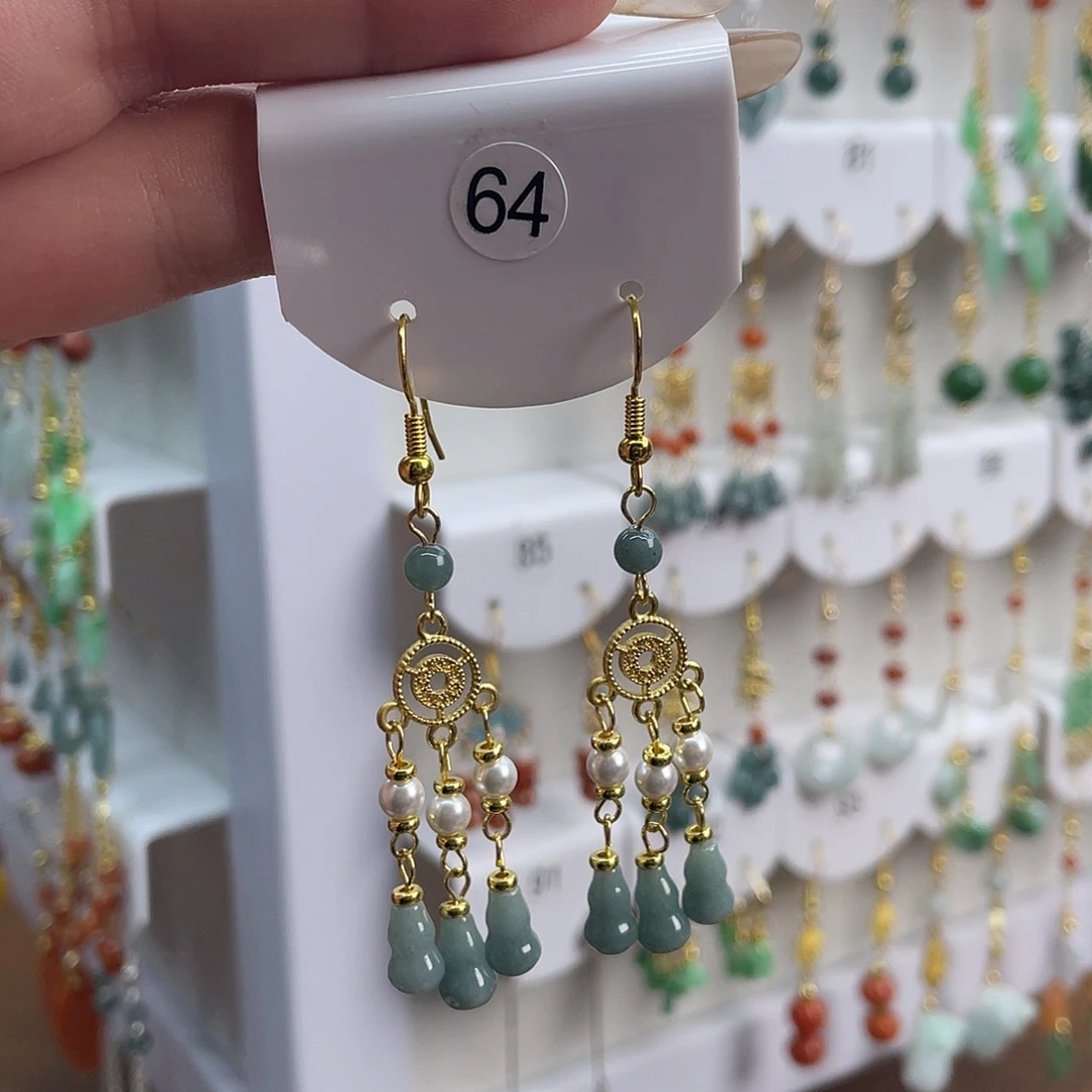 翡翠未镶嵌耳饰64