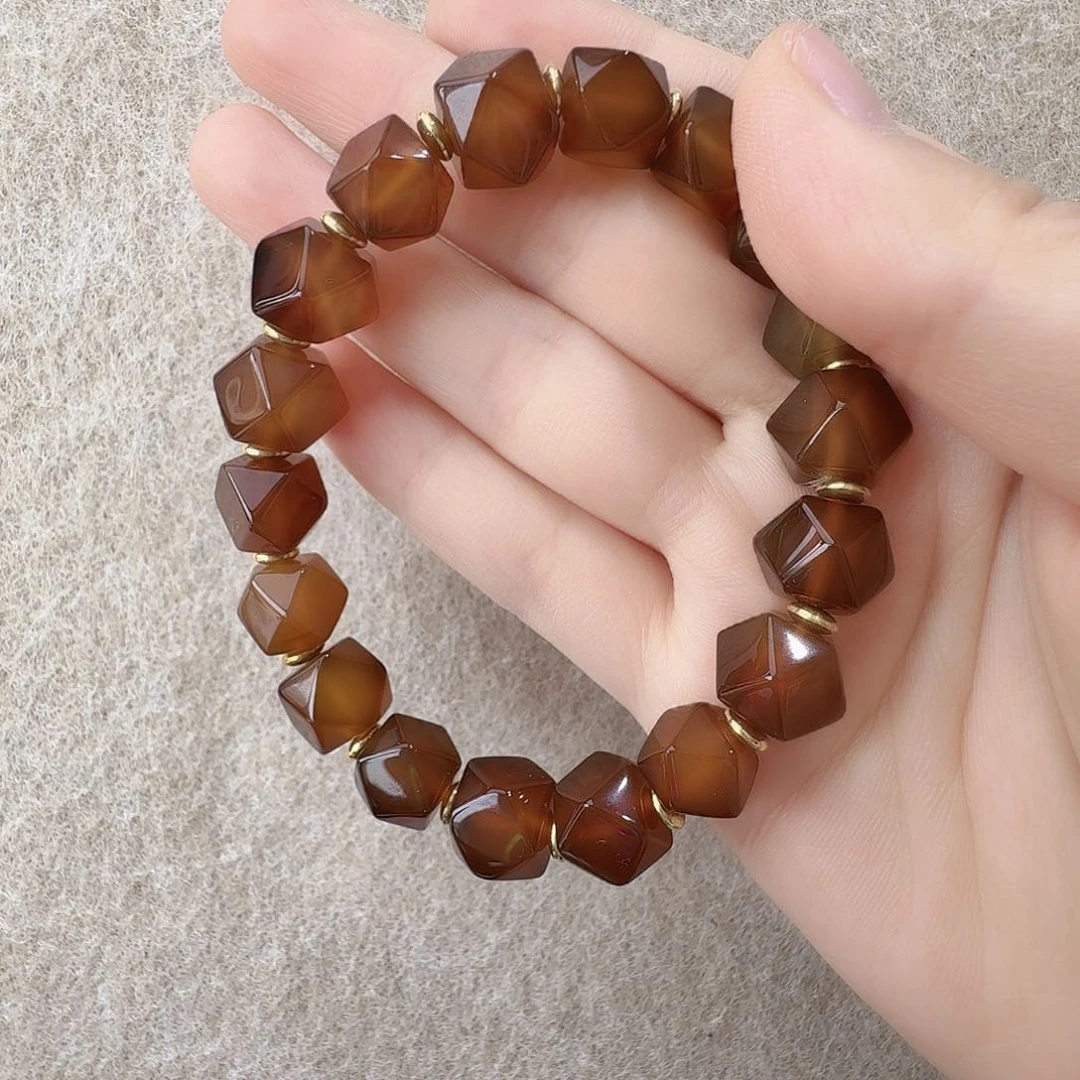 玛瑙/玉髓颈饰未镶嵌蝎****n