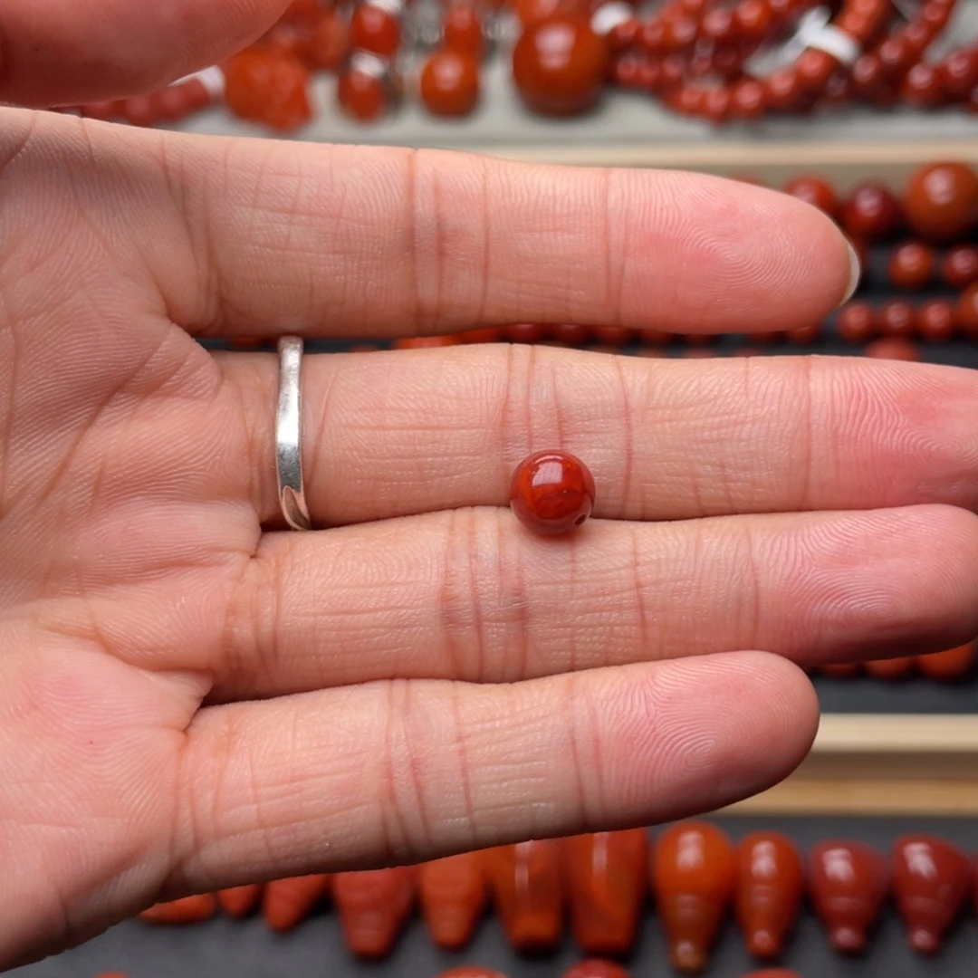 ****ʃ手串未镶嵌南红玛瑙S8mm牛血火焰单珠