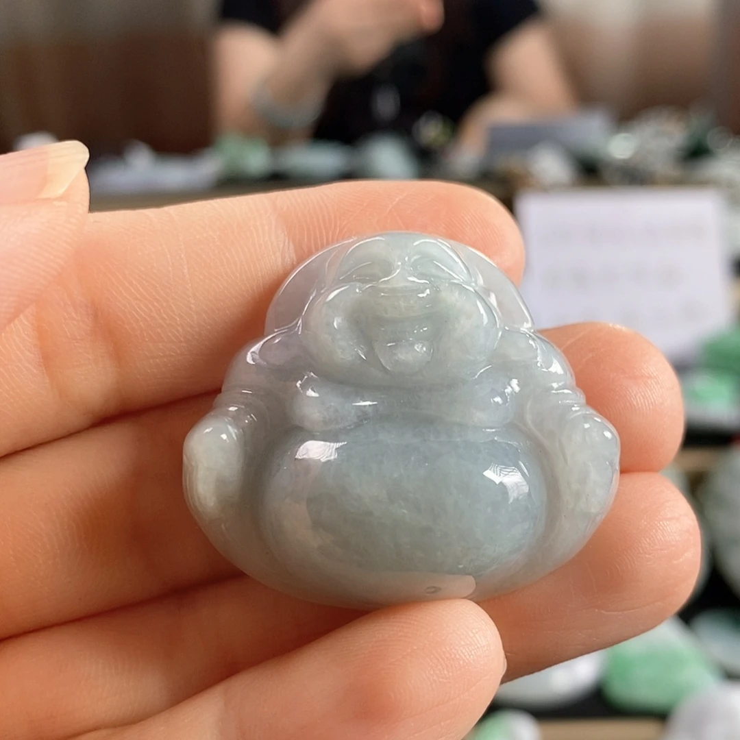 翡翠未镶嵌颈饰佛公