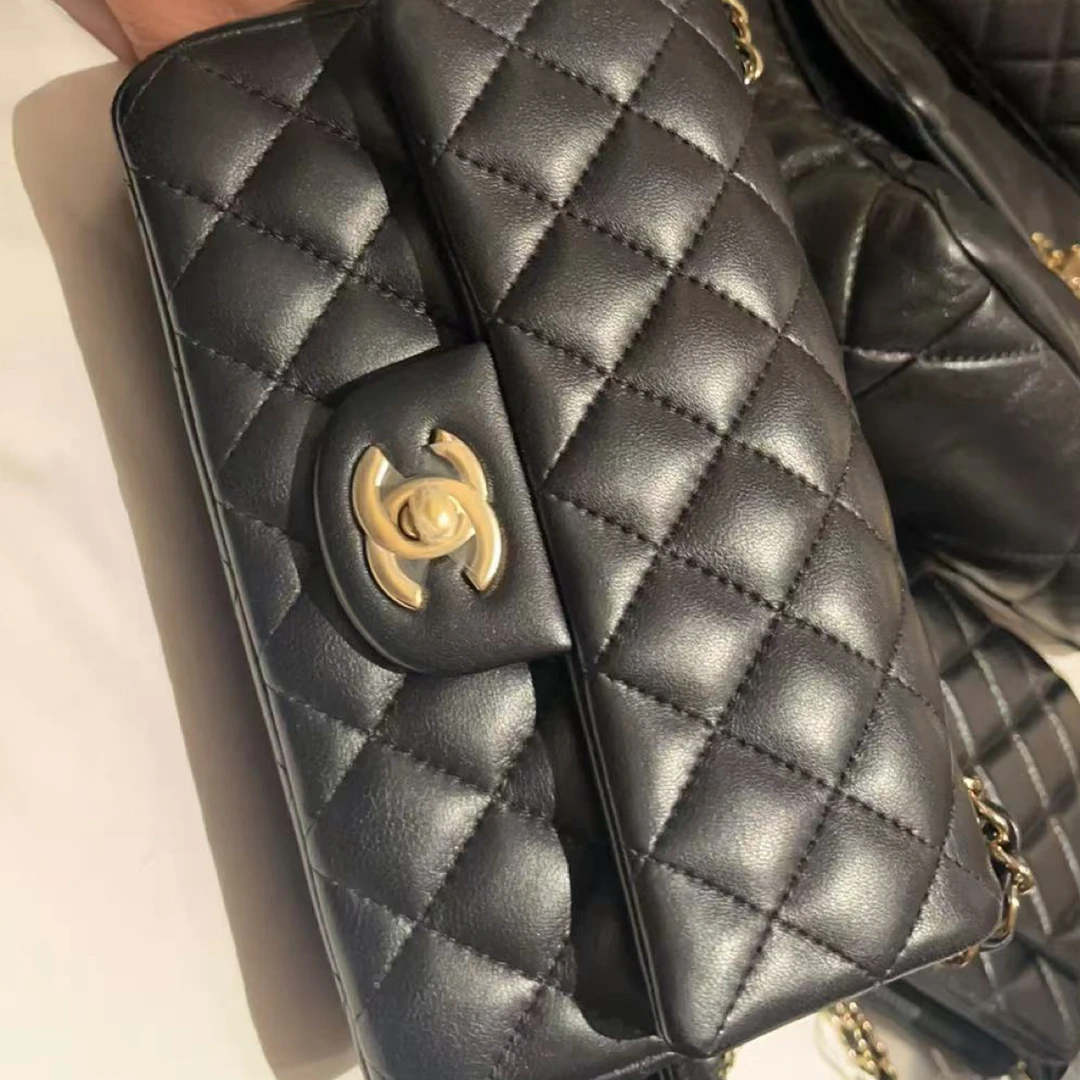 99新 Chanel/香奈儿 壹臻包展/黑金金球大mini斜挎包
