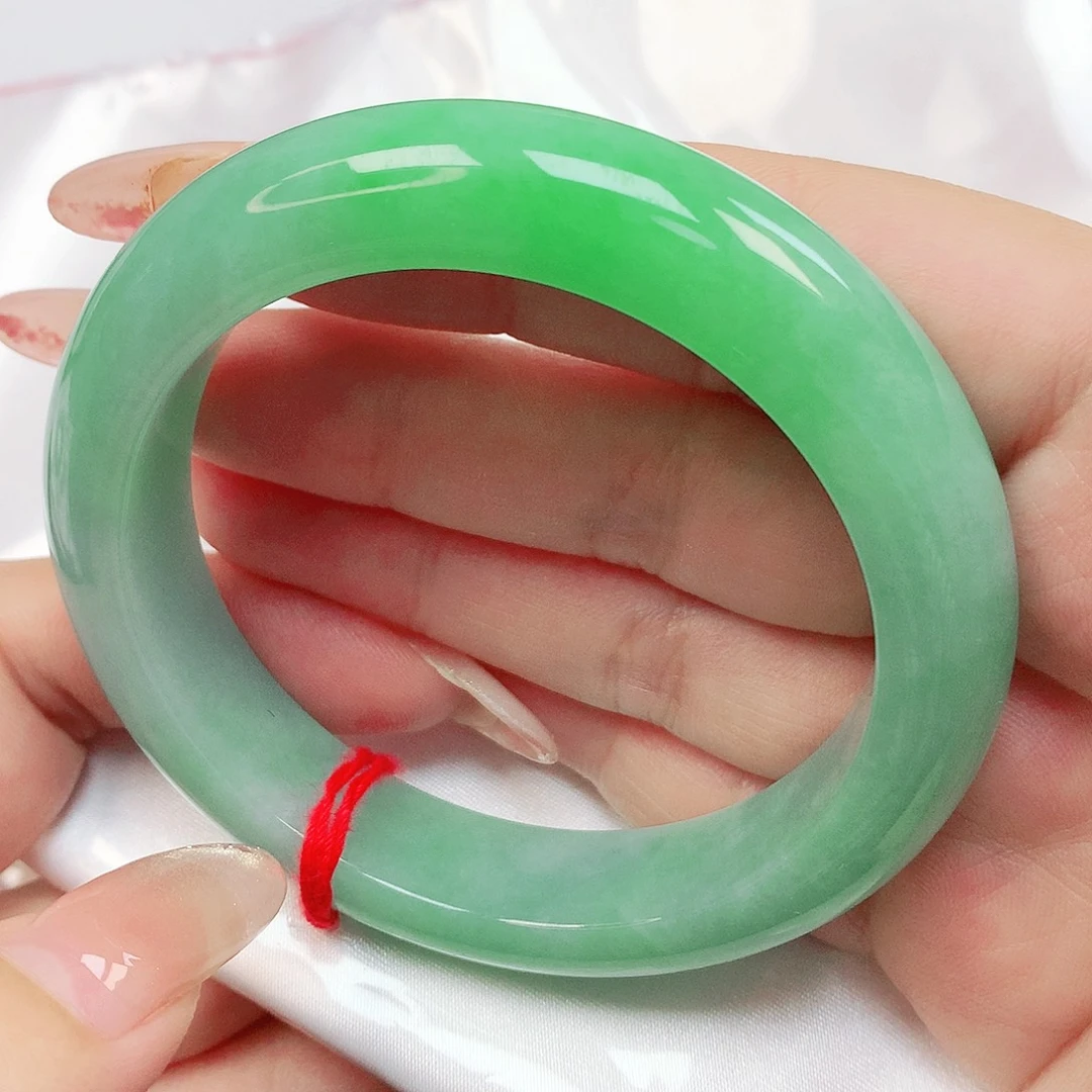 翡翠未镶嵌手镯抖音200