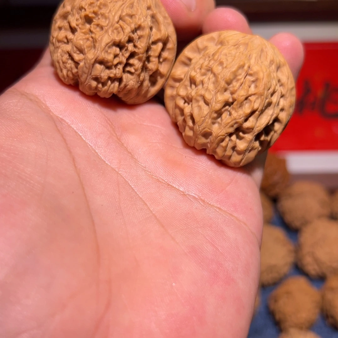 吊坠文玩核桃39全品练手野牛一对，看好扣，福利大漏不退不换