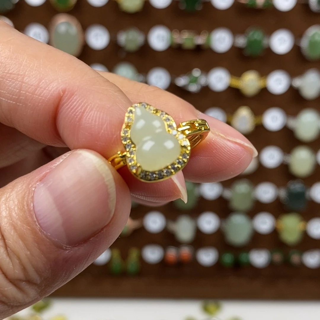 和田玉（青白玉）戒指合金