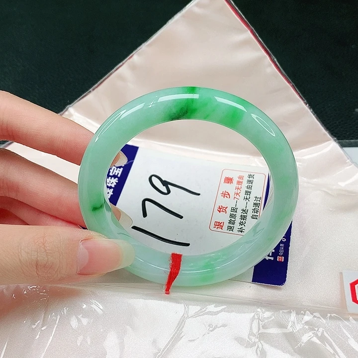 未镶嵌手镯翡翠翡翠手镯