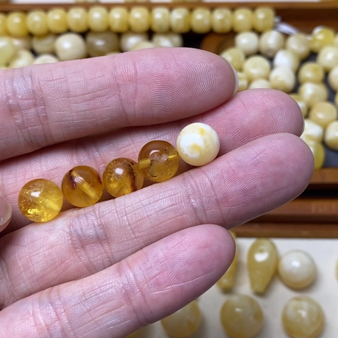 未镶嵌蜜蜡琥珀画陈****希