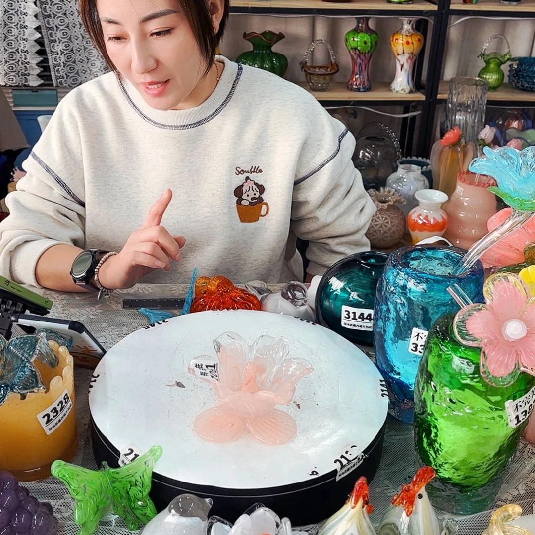 1061摆台 底瑕家悦琉璃工艺品粘好发