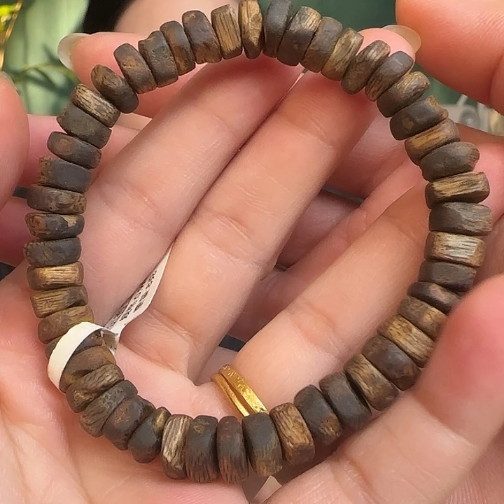 沉香手串卡9mm碎银款单圈沉香手串