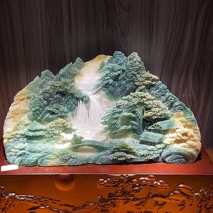 蛇纹石玉（覆膜）合金珠宝奇石