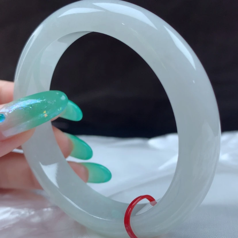 【闪购商品】未镶嵌手镯翡翠70807，