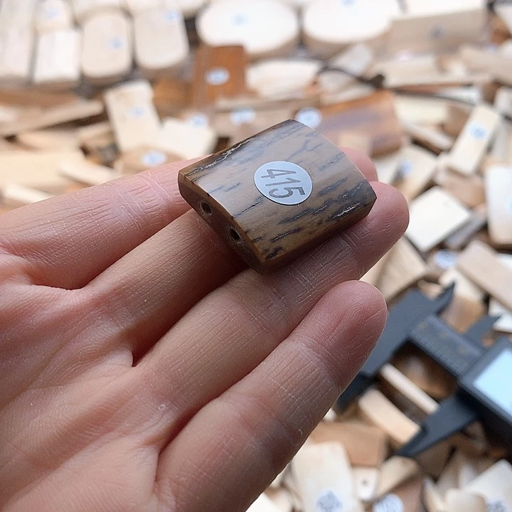 泥塑不打孔联系客服