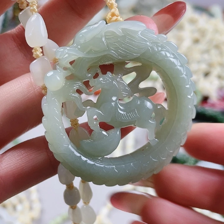 未镶嵌和田玉挂件