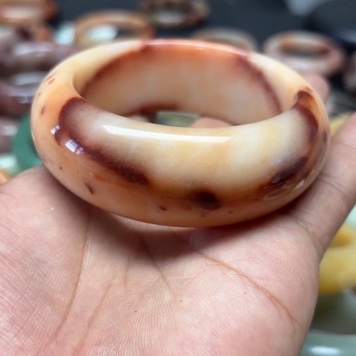 瑜***石英岩玉合金颈饰