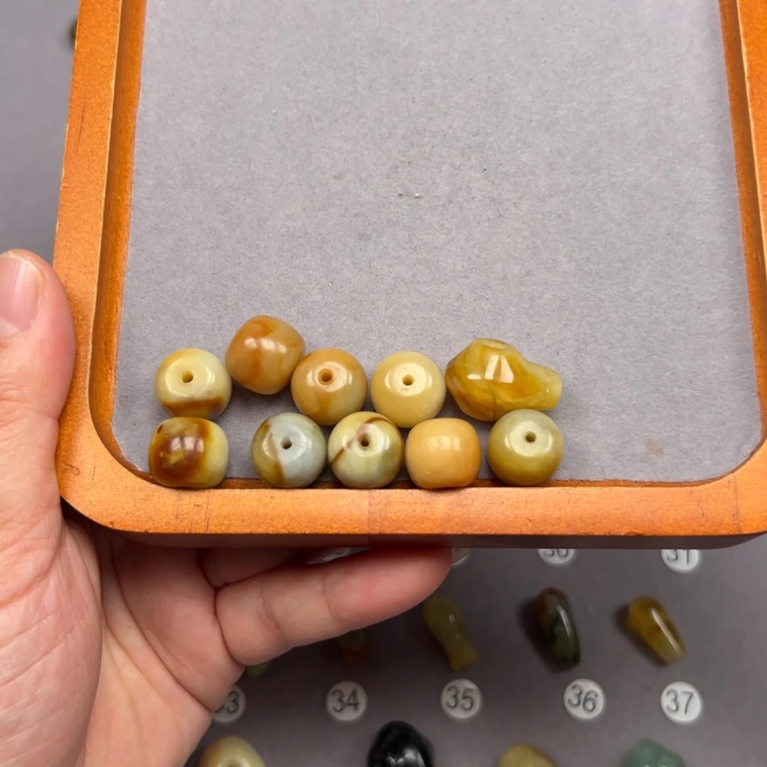 未镶嵌蛇纹石玉颈饰无*