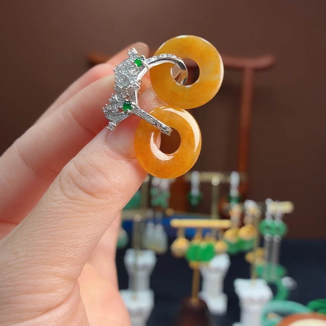 亲***翡翠银S925镶嵌耳饰