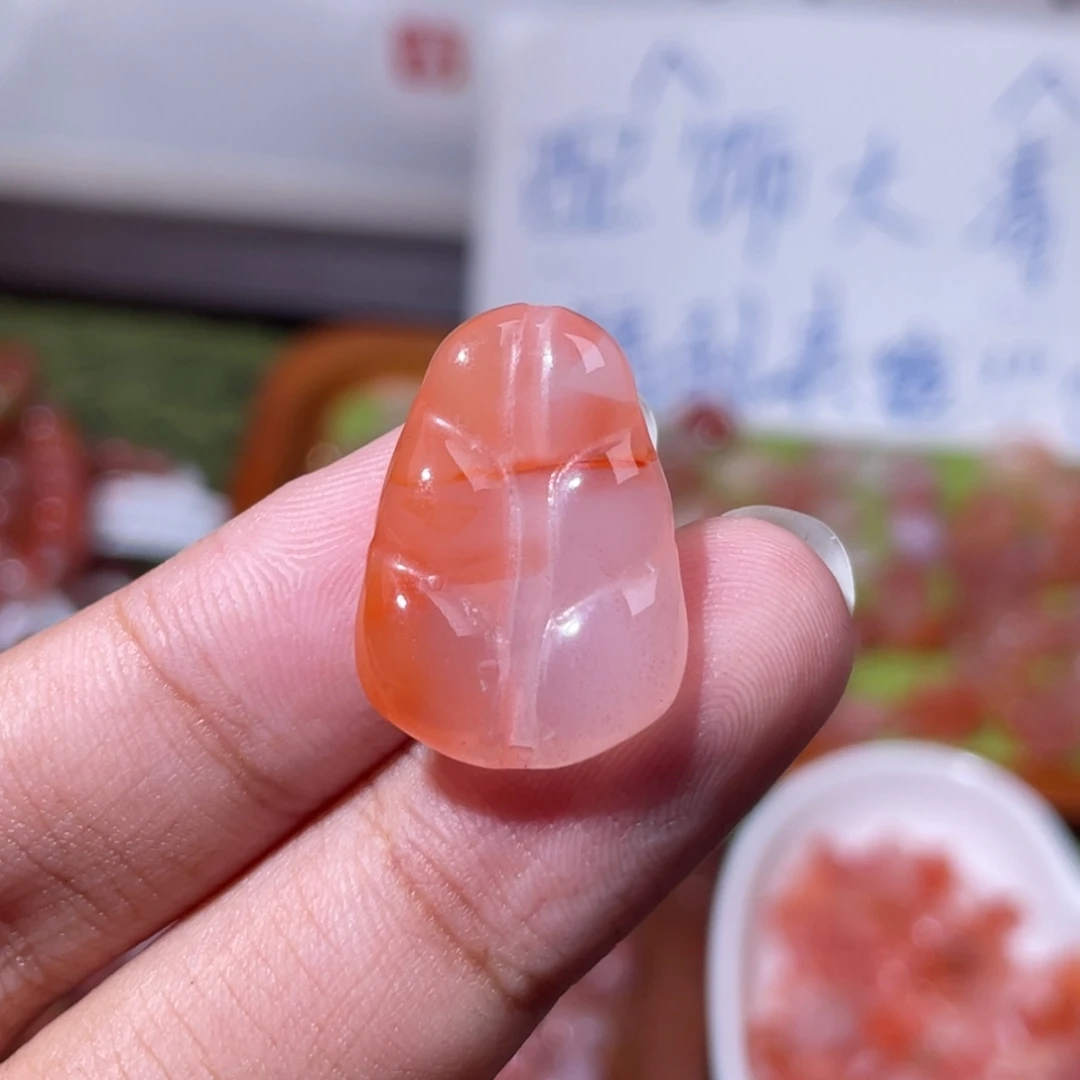 南红玛瑙未镶嵌挂件10978