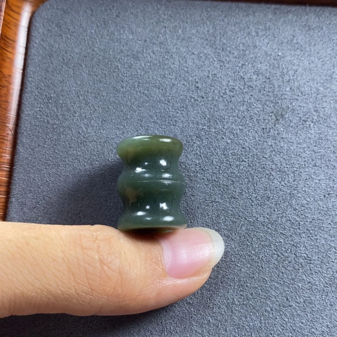 和田玉未镶嵌吊坠(不含链)定制