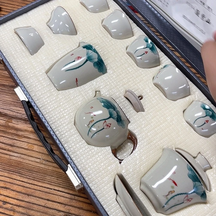 孤品茶具套装等。