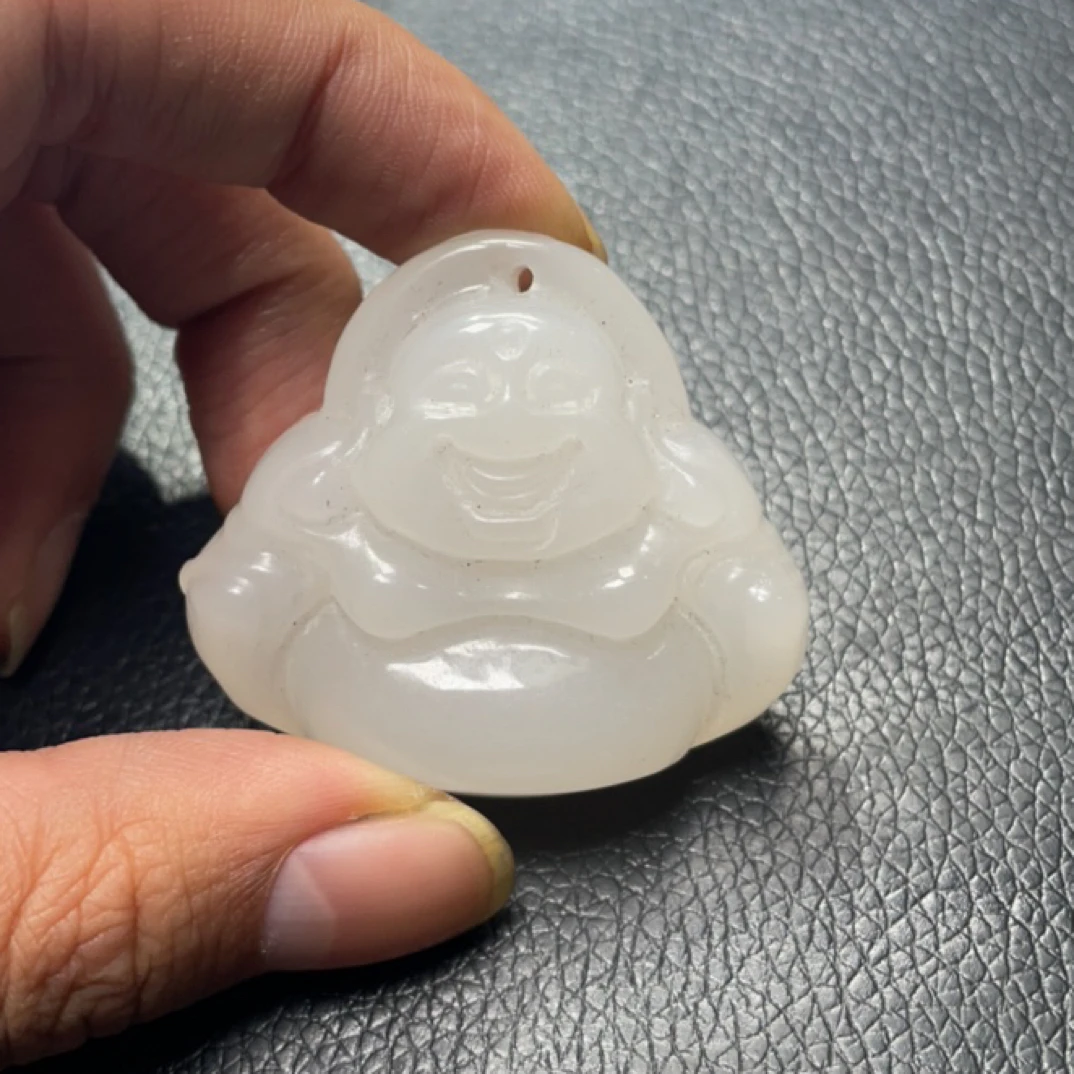 906  指白佛公吊坠