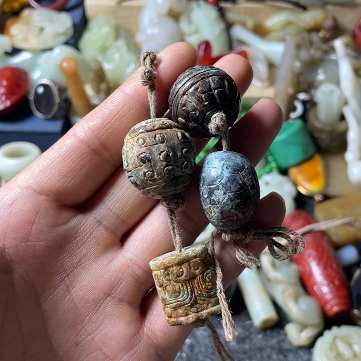 和田玉未镶嵌吊坠(不含链)