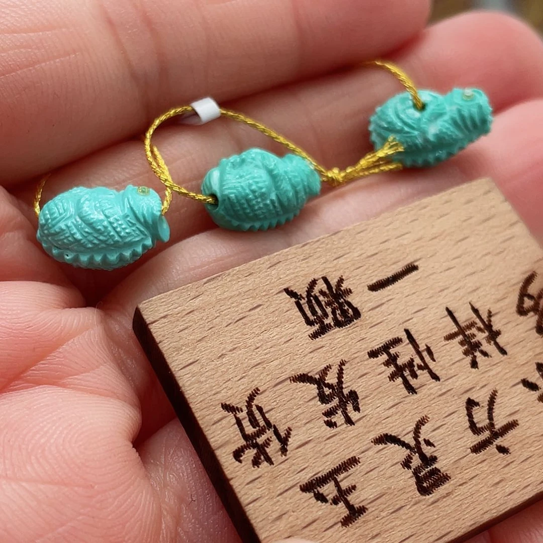 绿松石颈饰未镶嵌