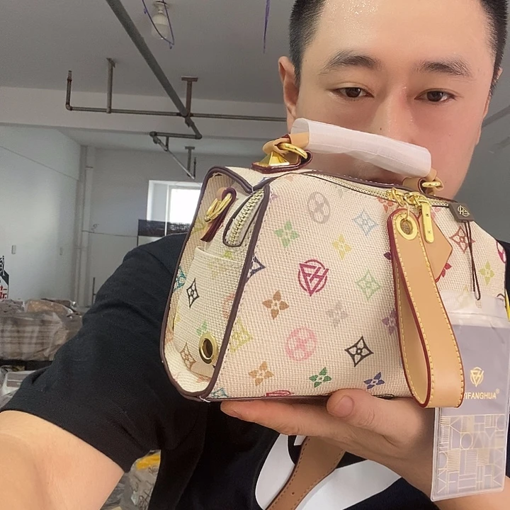 PVC水牛皮（革）牛皮（革）聚酯纤维