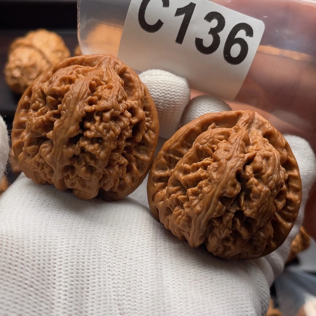 【闪购商品】文玩核桃吊坠C136粗筋44