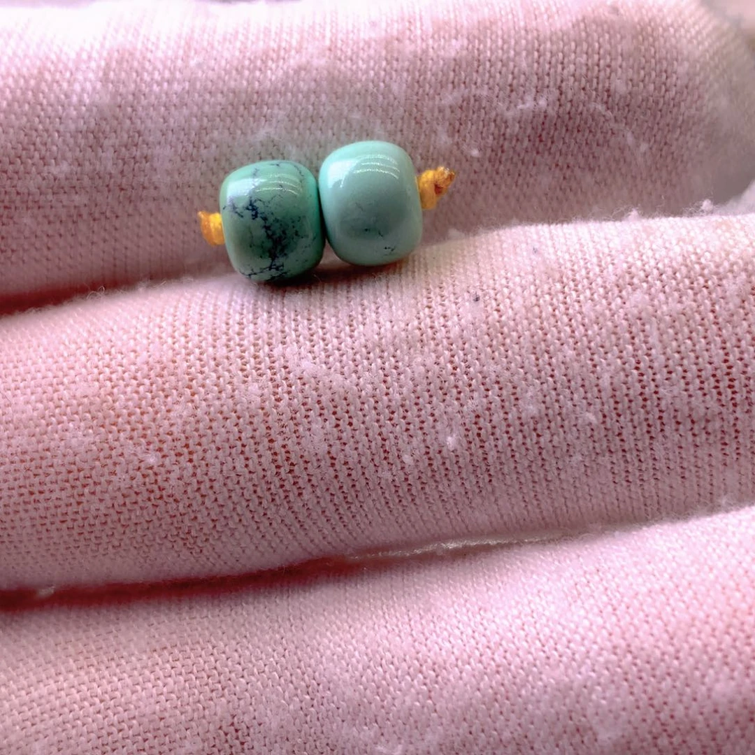 绿松石未镶嵌挂件直径7.4mm