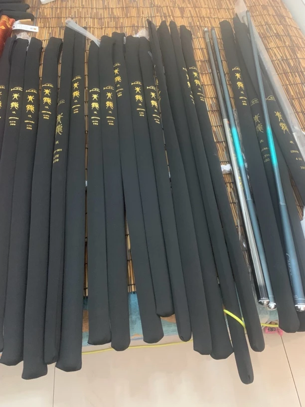 超轻超硬超细碳素钓鱼竿适合钓鲤鲫鱼的台钓手竿