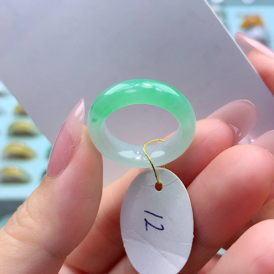 未镶嵌戒指翡翠12圈