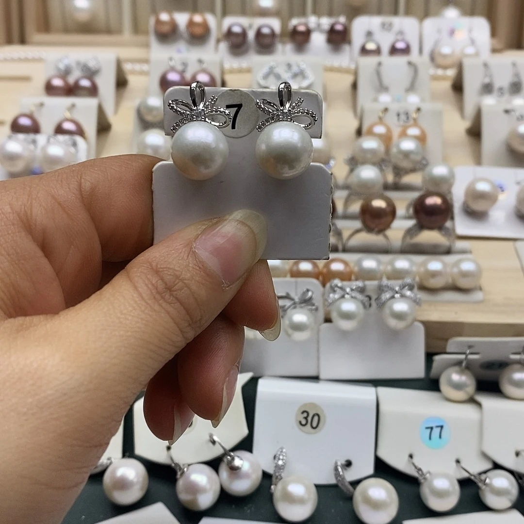 银S925镶嵌淡水珍珠颈饰