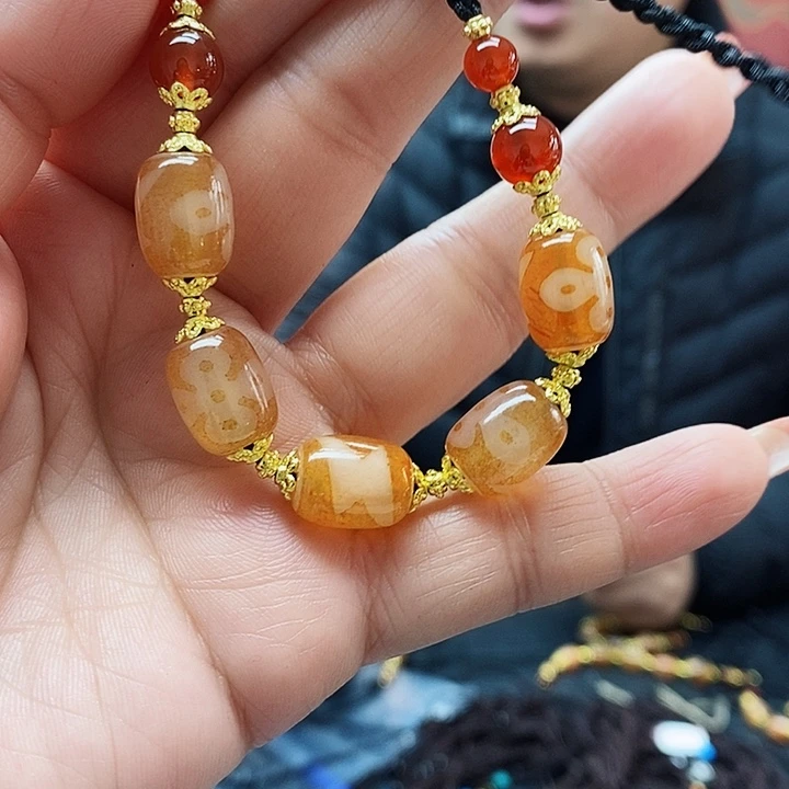 玛瑙/玉髓颈饰合金