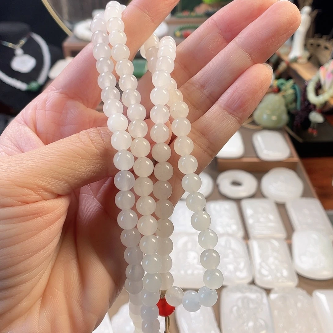 至***上石英质玉（金丝玉）未镶嵌颈饰新疆金丝玉