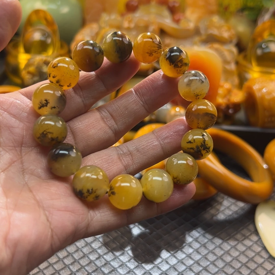 石英质玉未镶嵌颈饰
