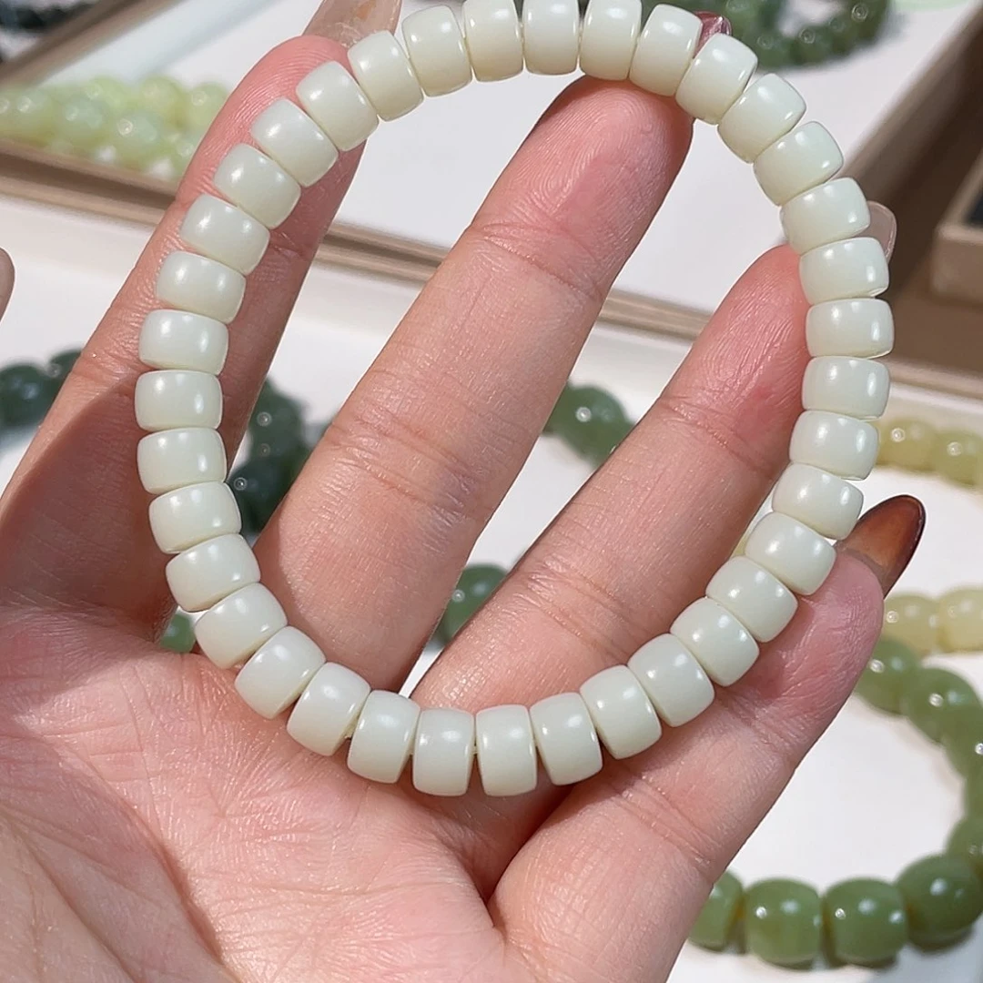 和田玉手链未镶嵌8.1