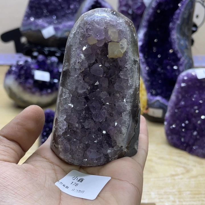未镶嵌大型摆件（非配饰）紫晶