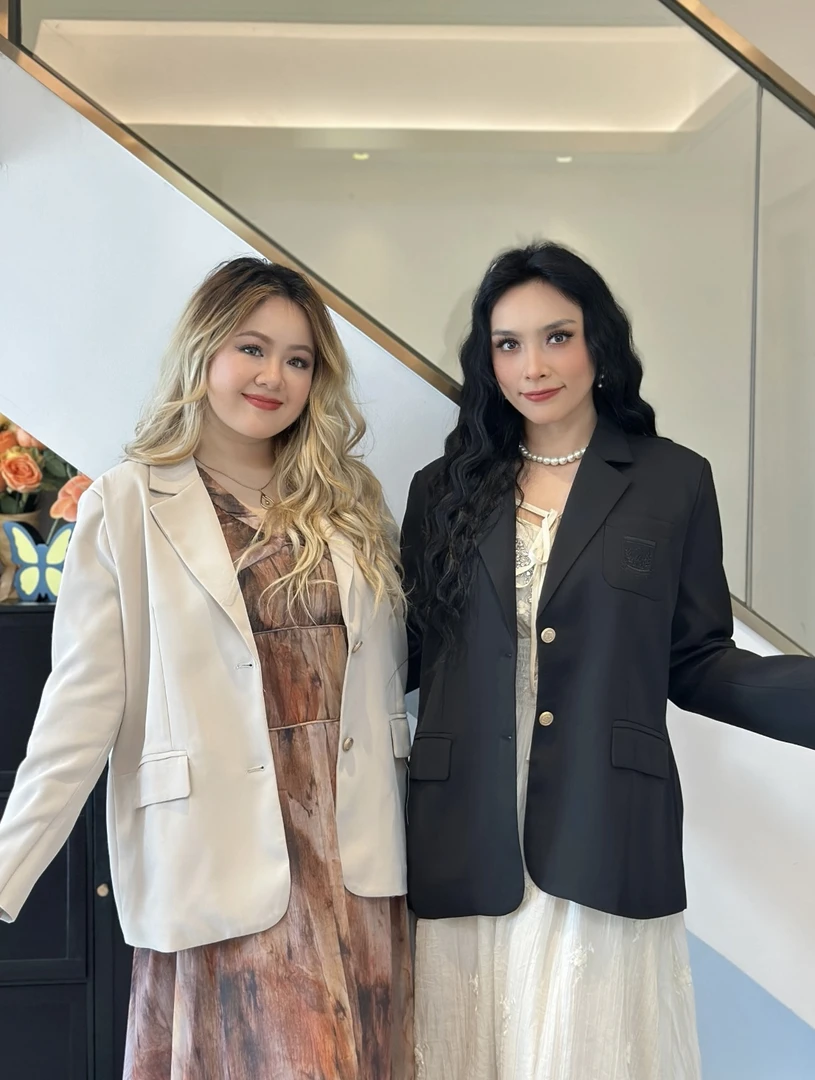 A&N   英伦刺绣学院风西装