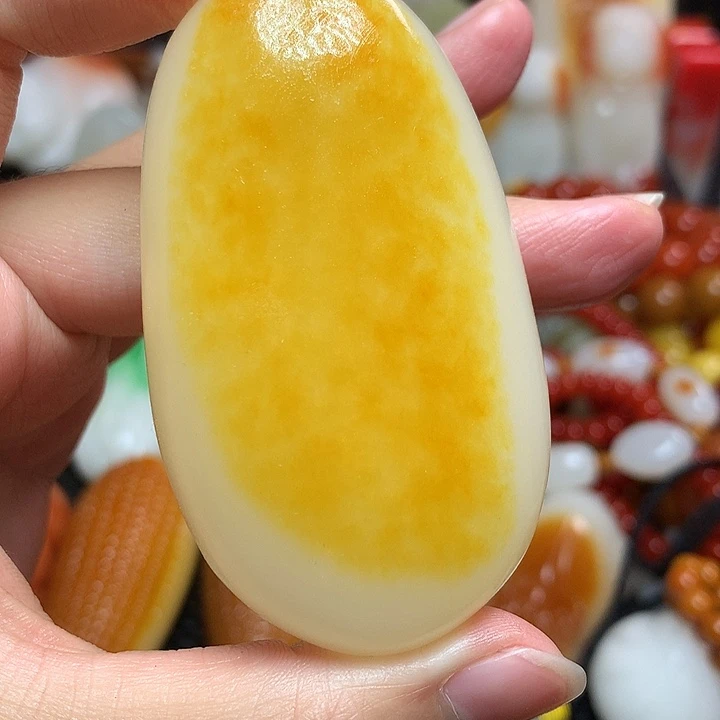 新疆北疆五彩金丝