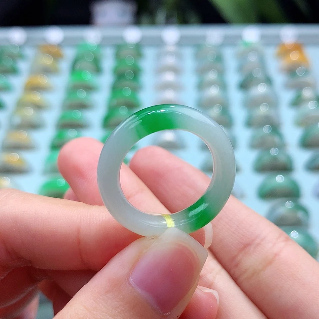 翡翠戒指未镶嵌15圈