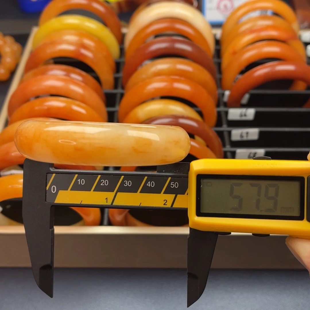 合金石英质玉（黄龙玉）手镯66号57.9圈