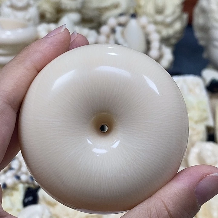 紫檀木类端景台猛犸牙